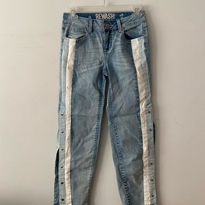 Jeans with cool side snap detailing